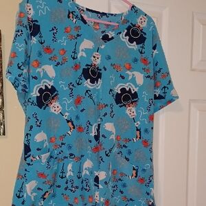 GT PERFORMAMCE WOMENS SCRUB TOP SEA THEME